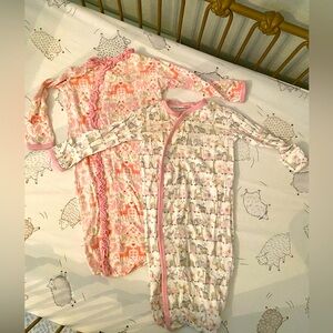 Newborn Girls Sleep Sack/gown with hat - magnetic me